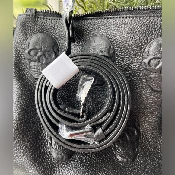 IO Pelle Italian Leather Skull Embossed Crossbody Bag Black NWT